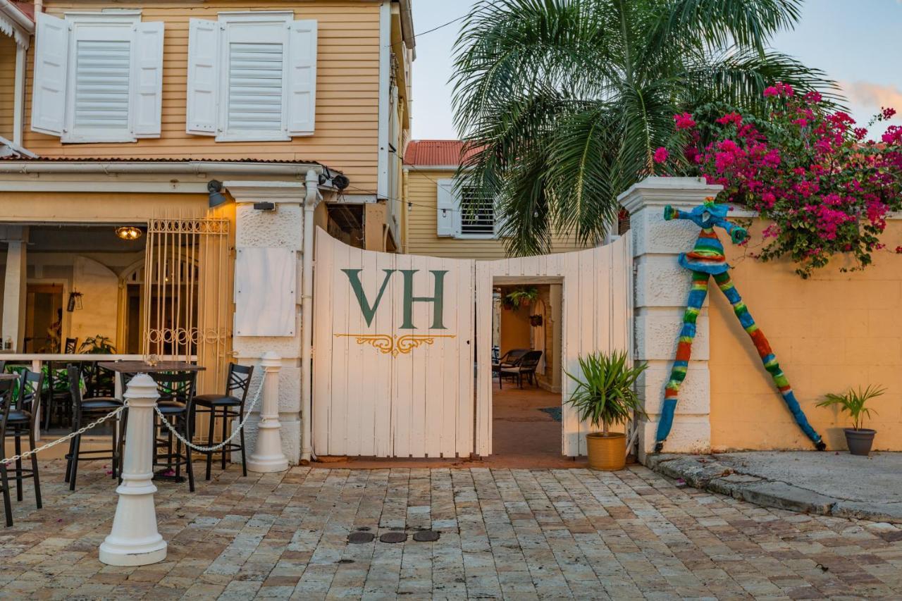 Victoria House Hotell Frederiksted Exteriör bild
